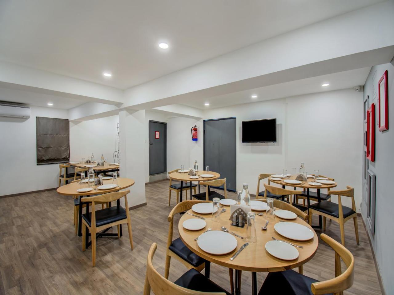 Готель Oyo Townhouse 66 Nagpur Station Ca Road Екстер'єр фото